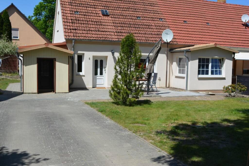 Ferienhaus Huethchen Eichhorst エクステリア 写真